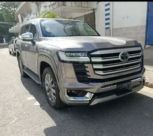 Toyota Land Cruiser 2023