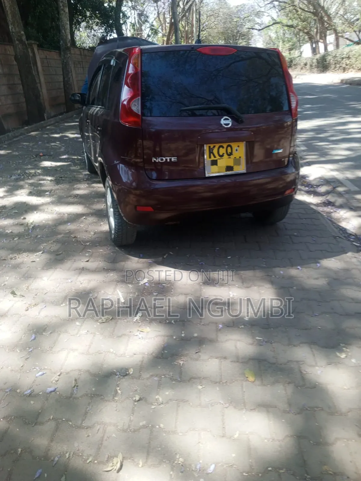 Nissan Note 2011 Maroon