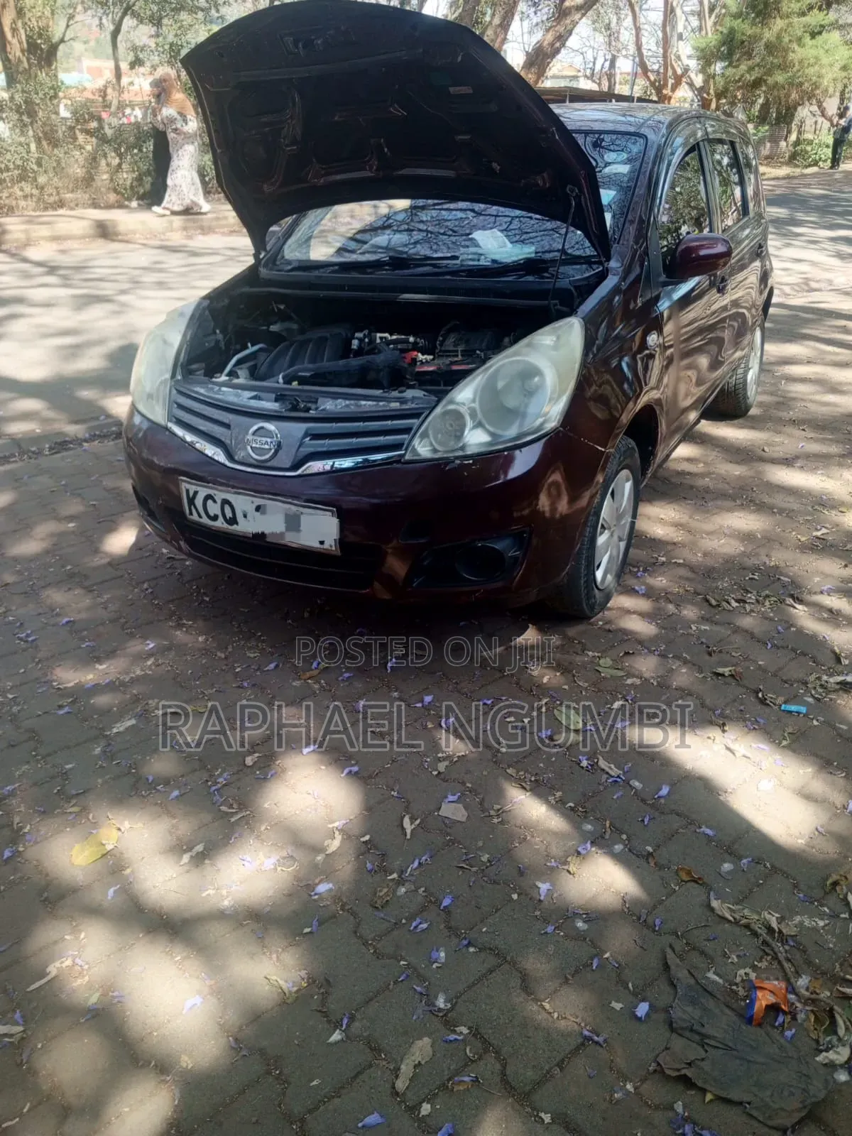 Nissan Note 2011 Maroon