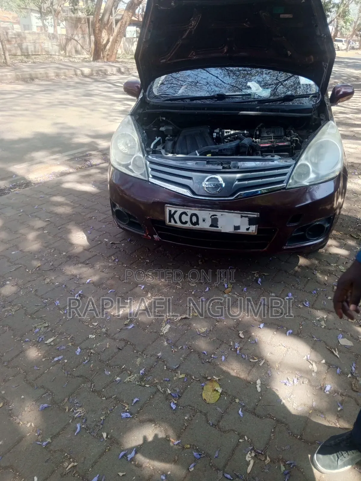 Nissan Note 2011 Maroon