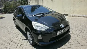 Toyota Aqua 2014 Black