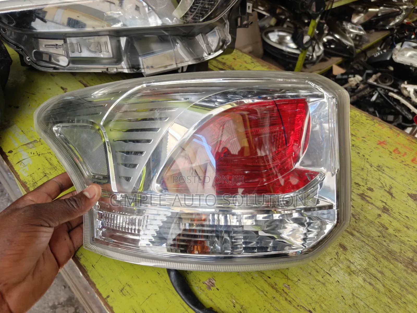 Mitsubishi Outlander 2015 Tailight