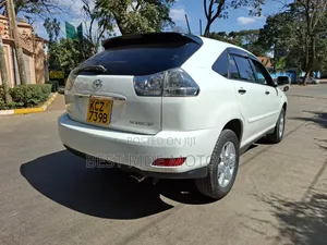 Toyota Harrier 2.4 2012 White