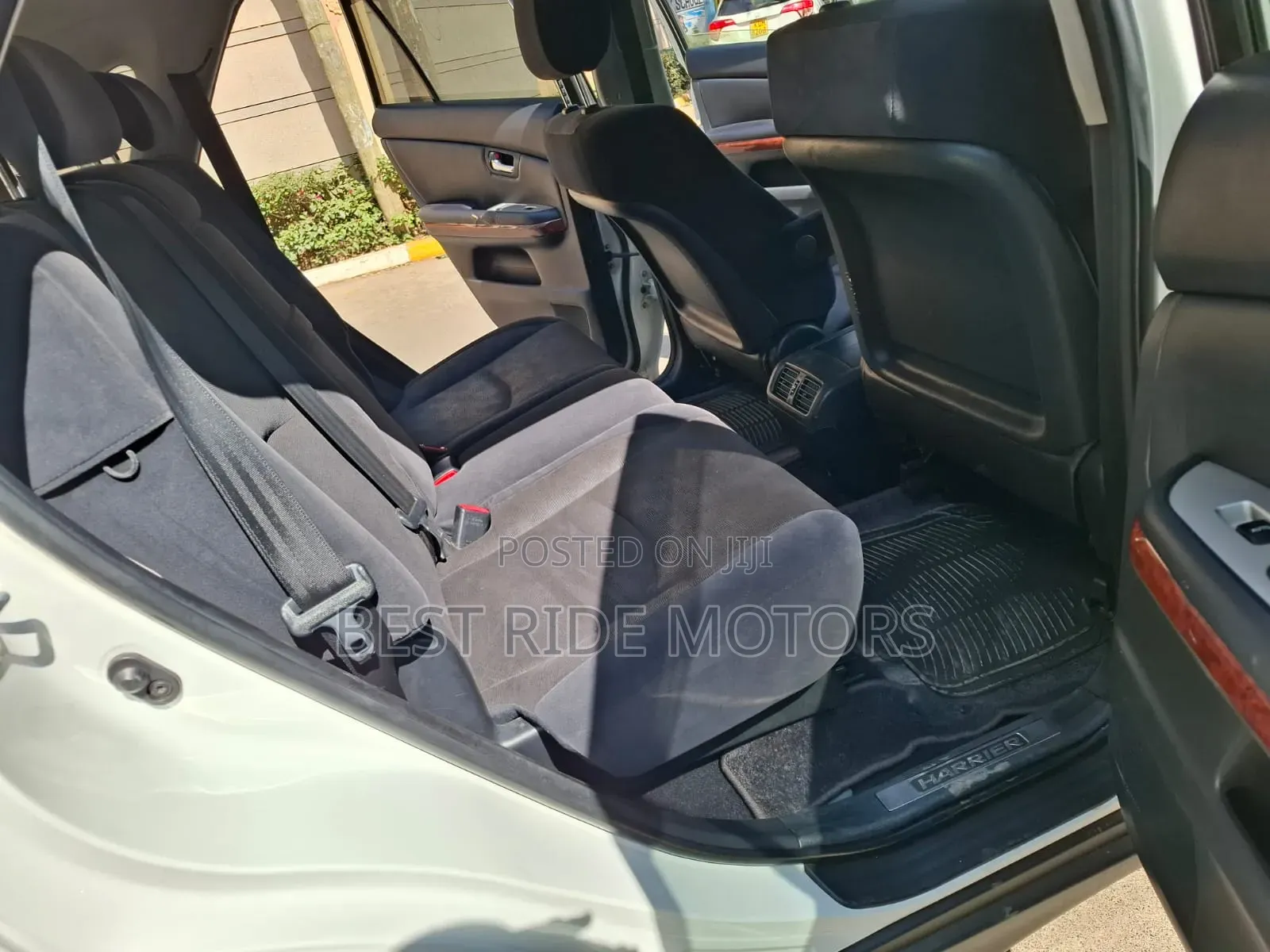 Toyota Harrier 2.4 2012 White
