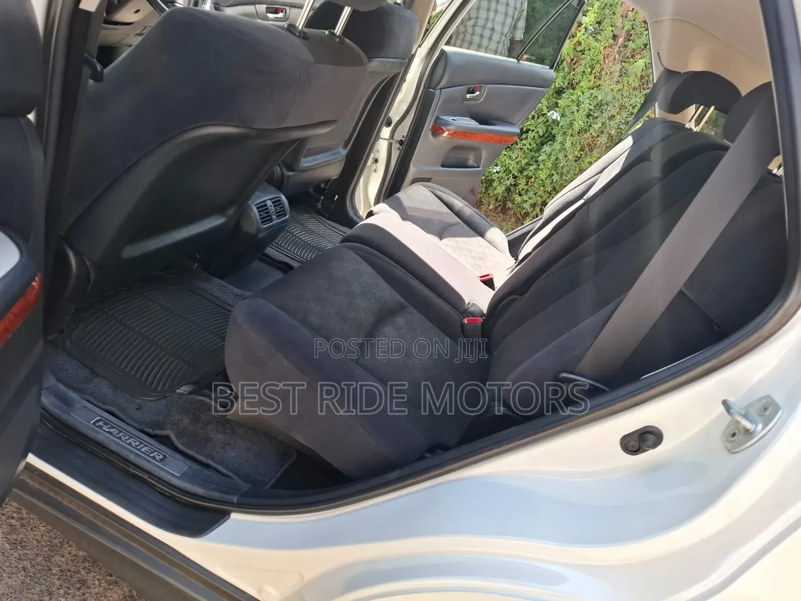 Toyota Harrier 2.4 2012 White