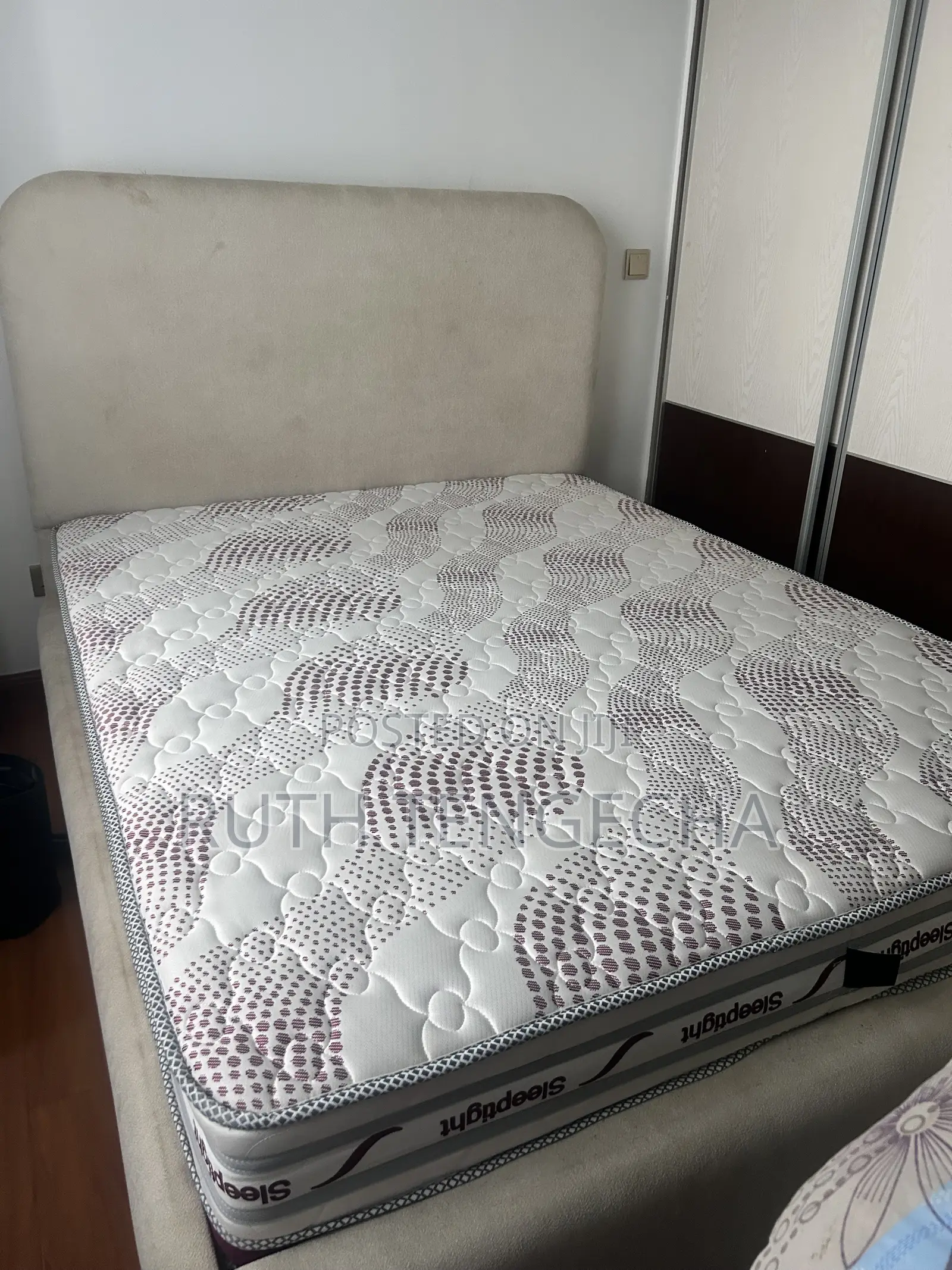 5by 6 Chester Bed With Mattress
