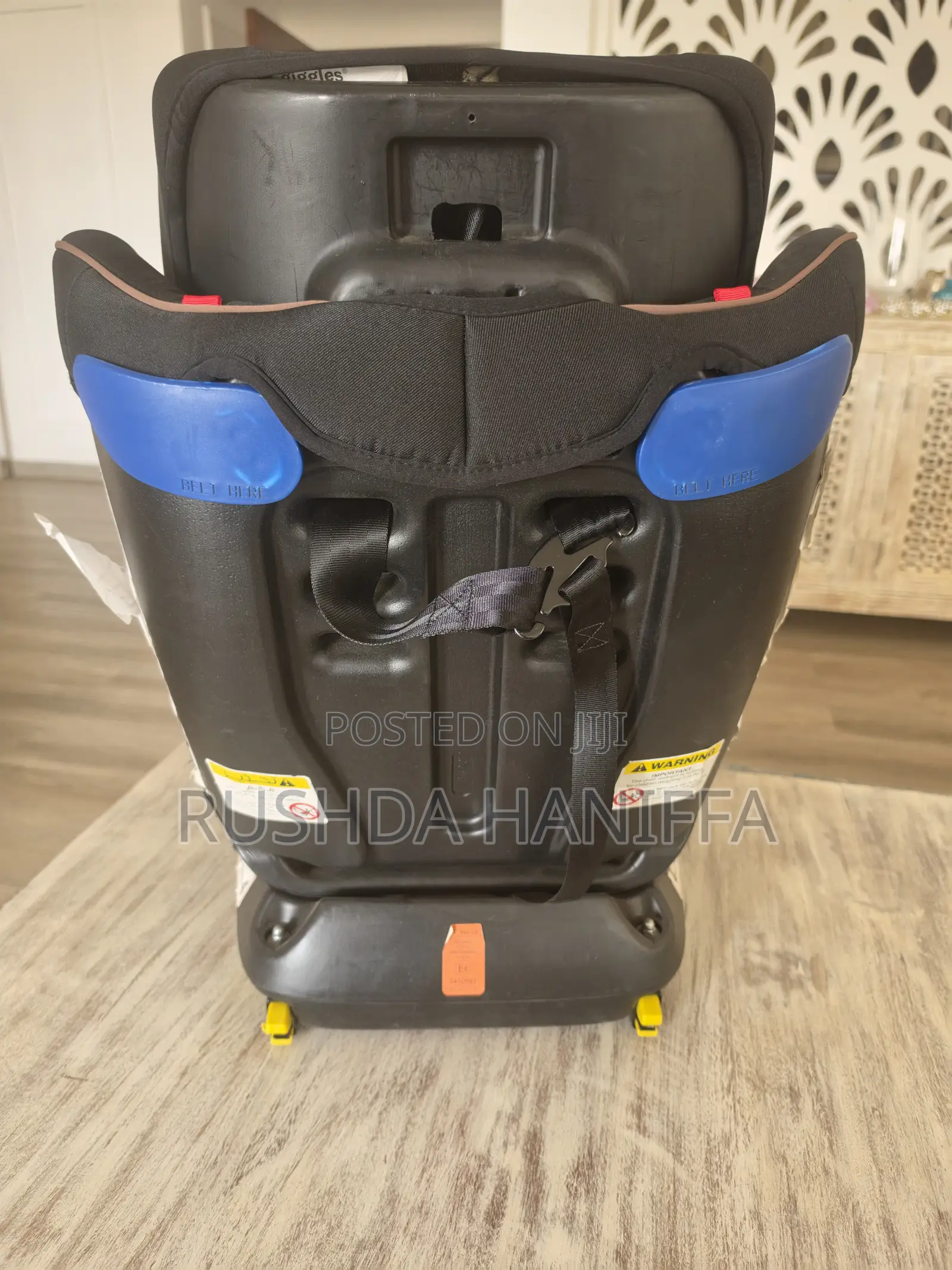 Giggles Car Seat