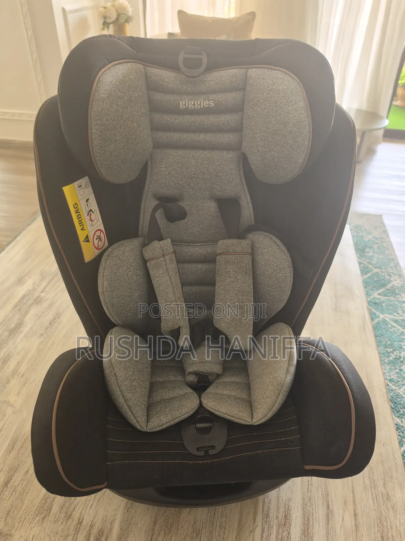 Giggles Car Seat
