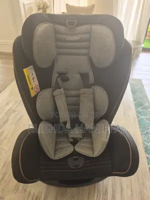 Giggles Car Seat