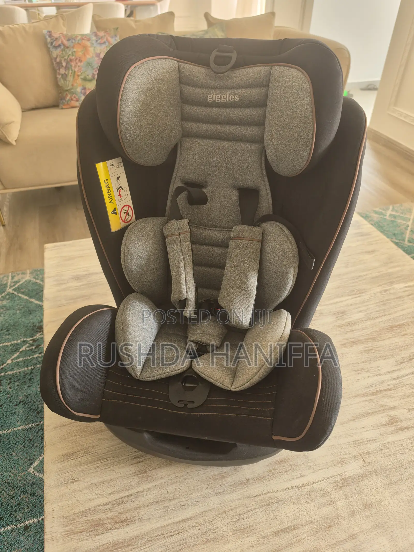 Giggles Car Seat