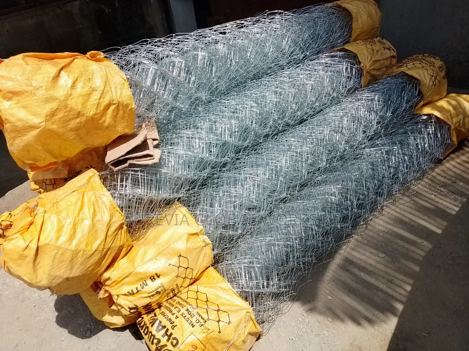 14 Gauge Galvanized Chain Link 7ft