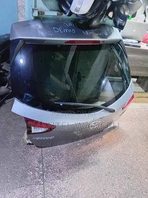 Mazda 2 Boot