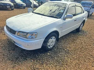 Toyota Corolla 2000 Red