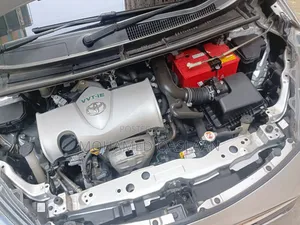 Toyota Sienta 2018 White