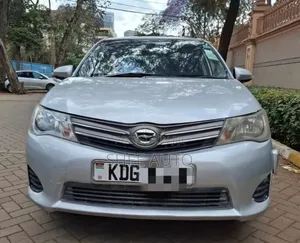 Toyota Axio 2014 Silver