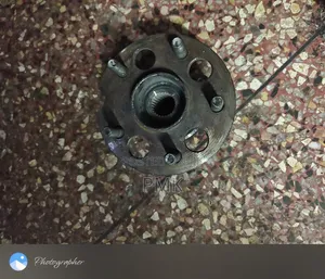 Toyota Noah/Voxy 4wd Rear Hub