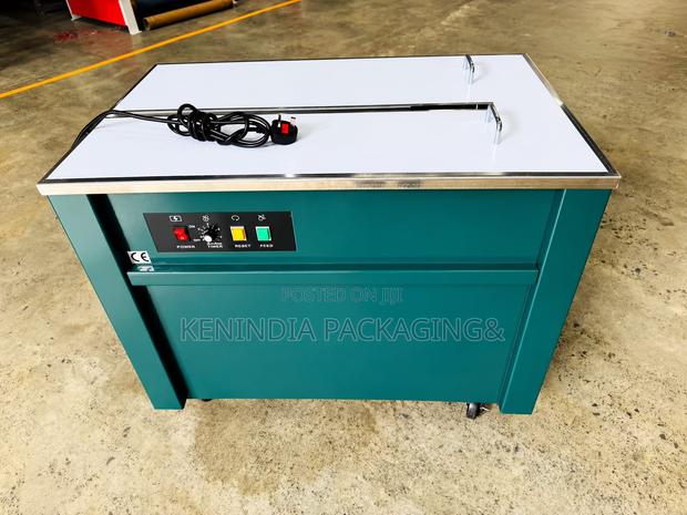 Semi-Automatic Strapping Machine