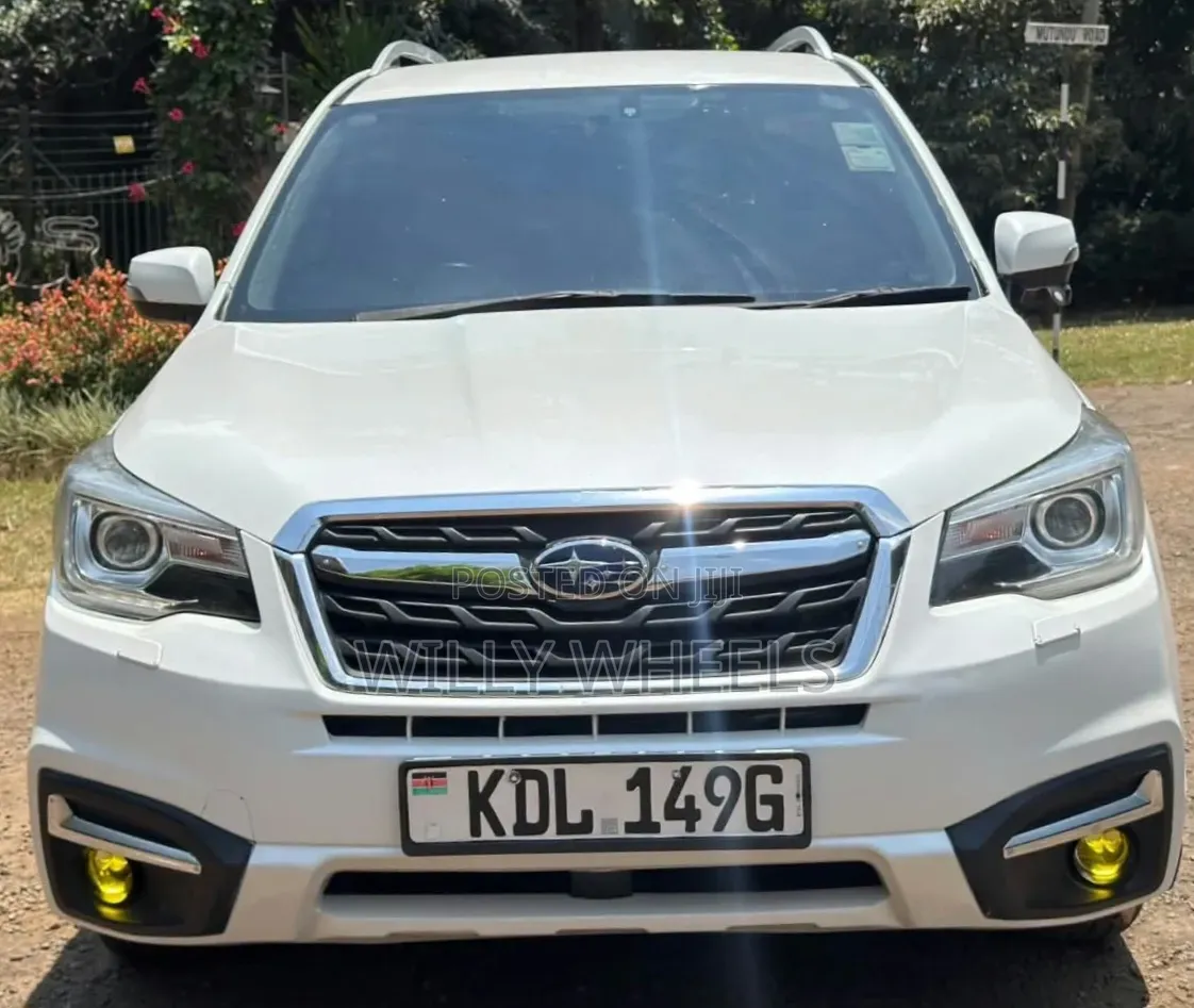 Subaru Forester 2.0XT Touring AWD 2016 White