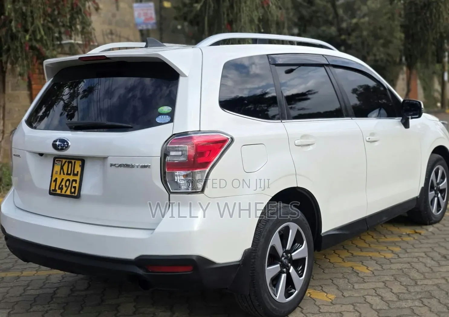 Subaru Forester 2.0XT Touring AWD 2016 White