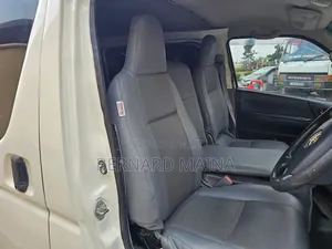 Toyota HiAce 2013 White
