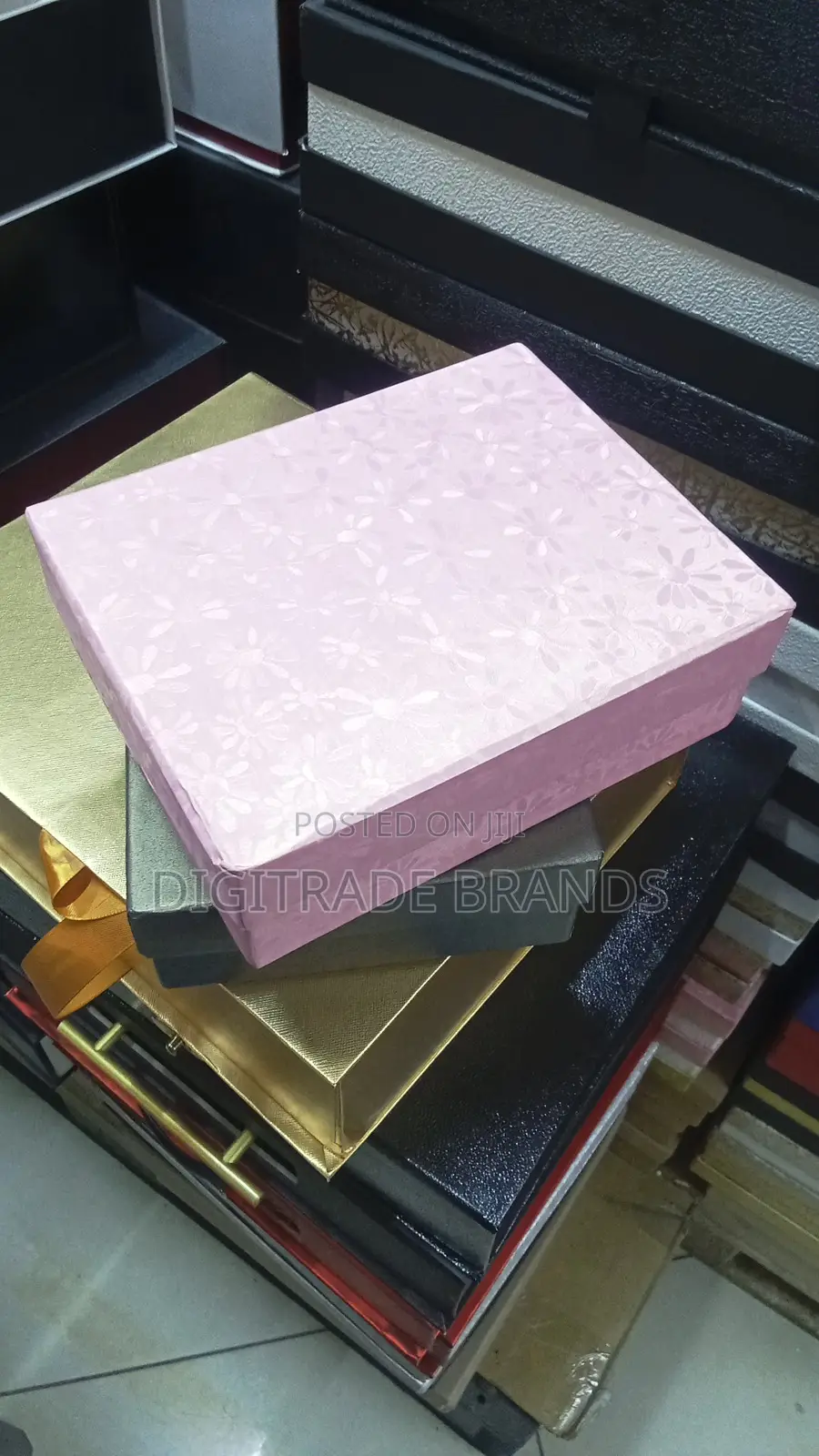 Custom Gift Boxes