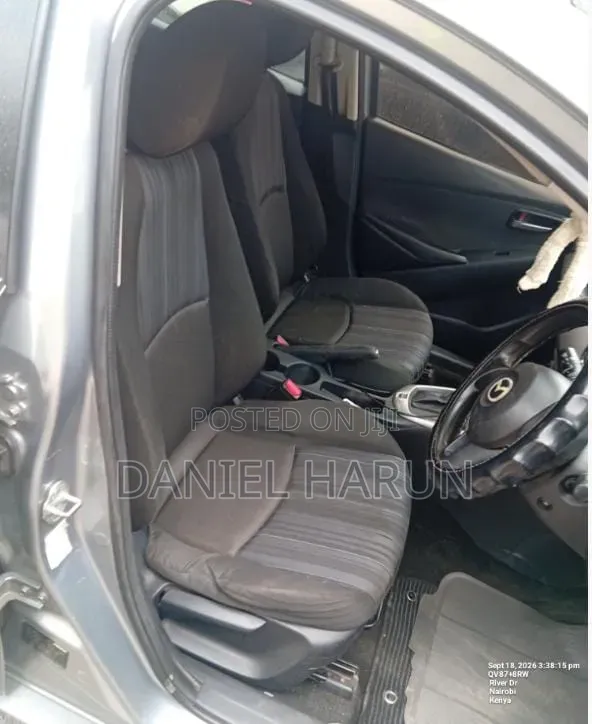 Toyota Vanguard 2012 White