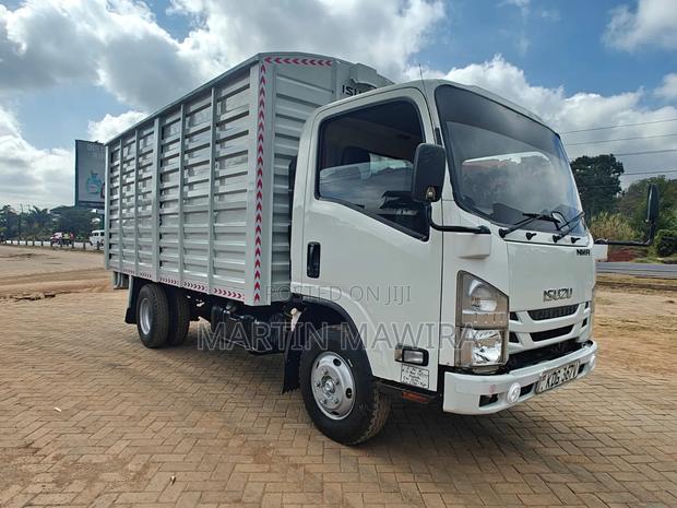 Isuzu NMR Lorry - thumbnail 5