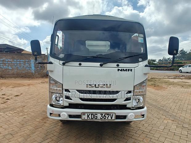 Isuzu NMR Lorry - thumbnail 8