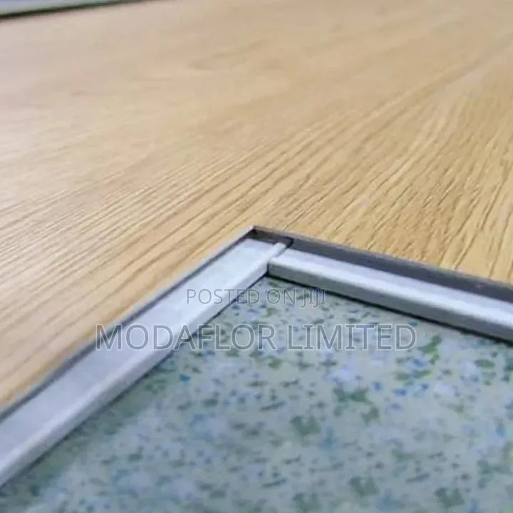 SPC Flooring Stylish Waterproof Flooring for Offices