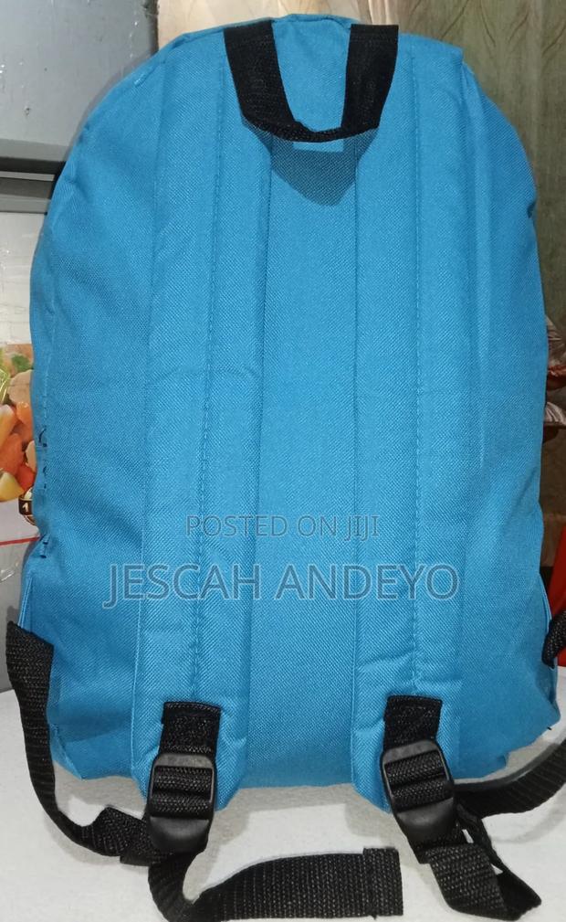 New 17-Inch Unisex Backpack - thumbnail 3