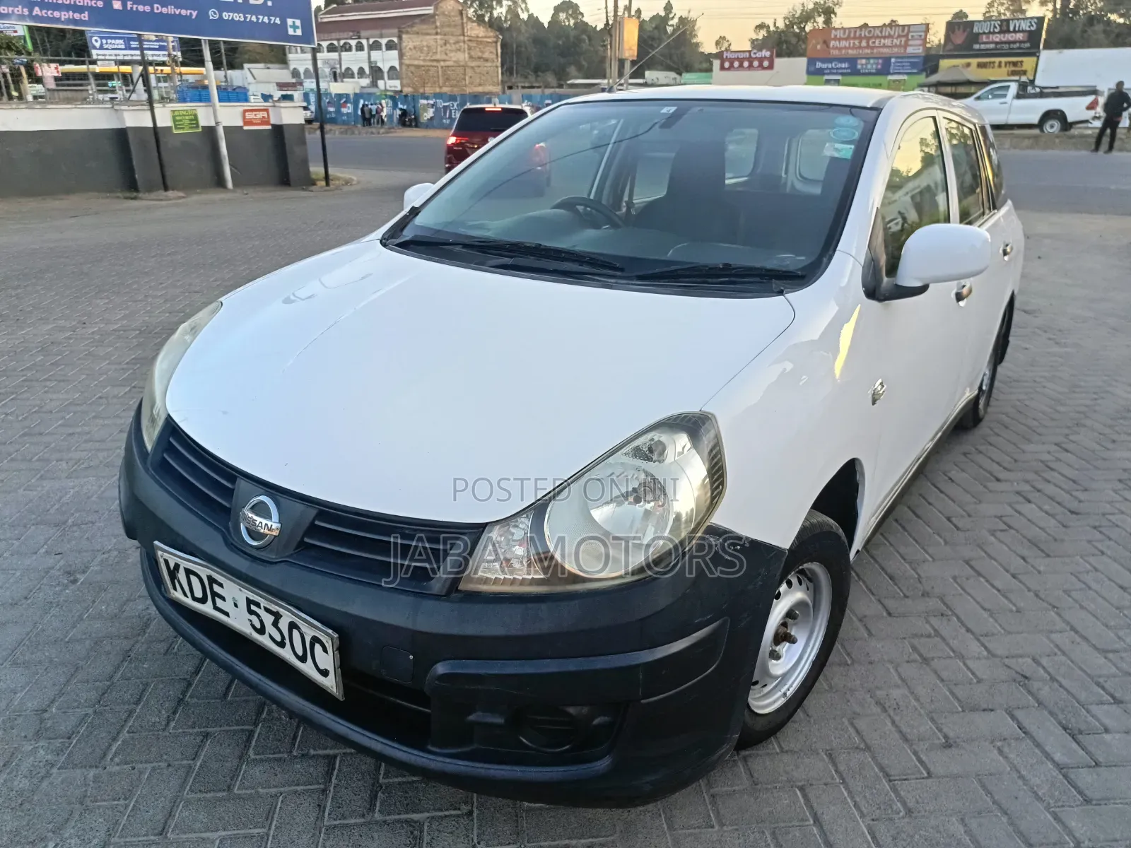 Nissan Advan 2014 White