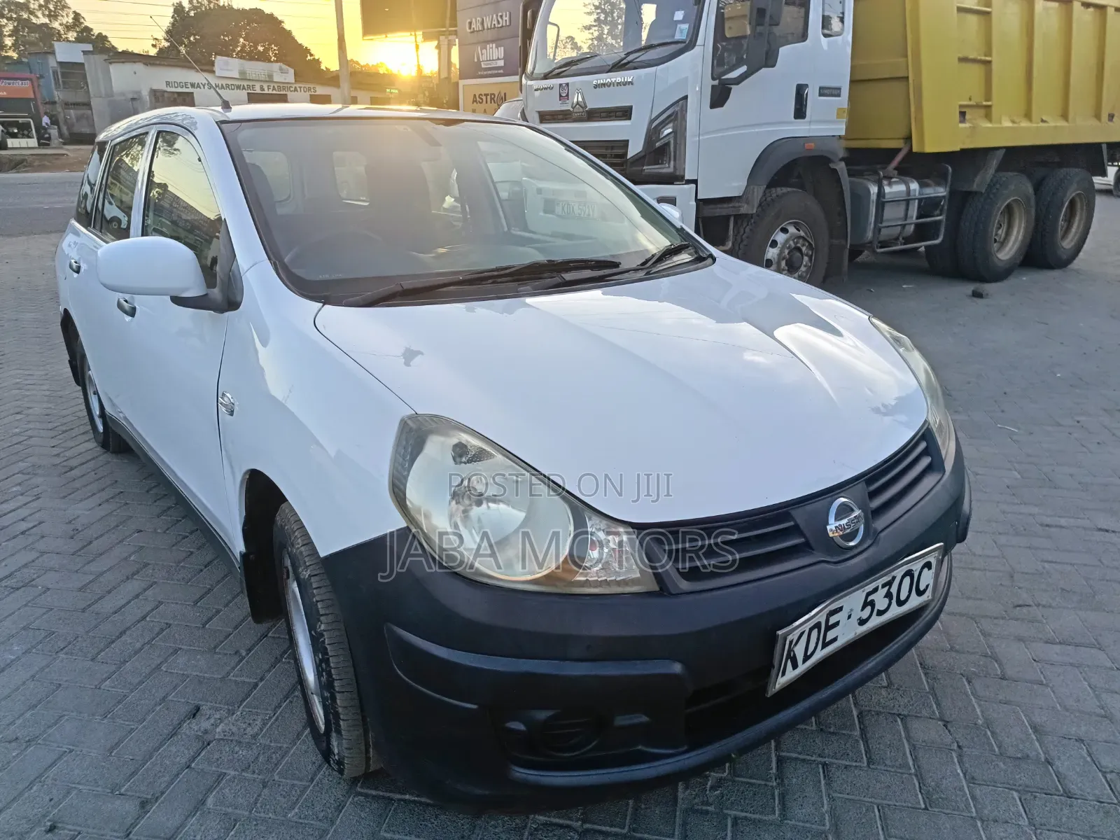 Nissan Advan 2014 White