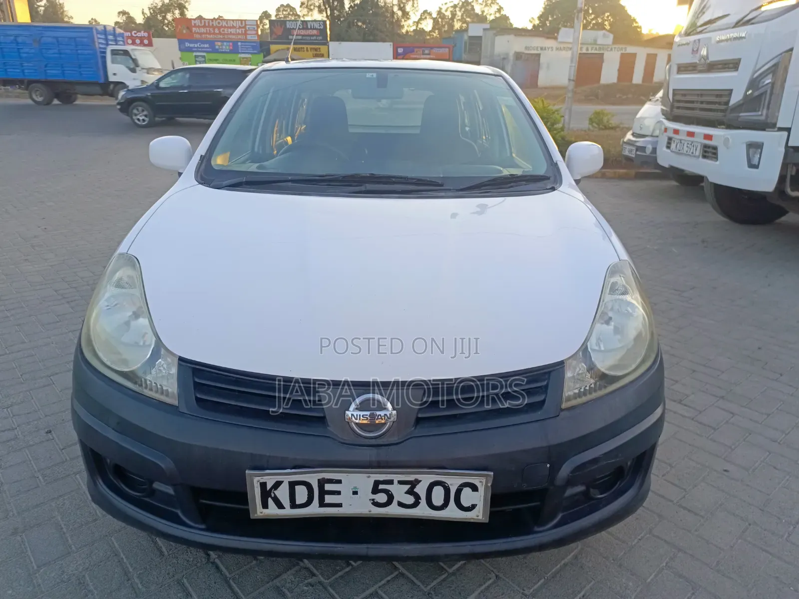 Nissan Advan 2014 White