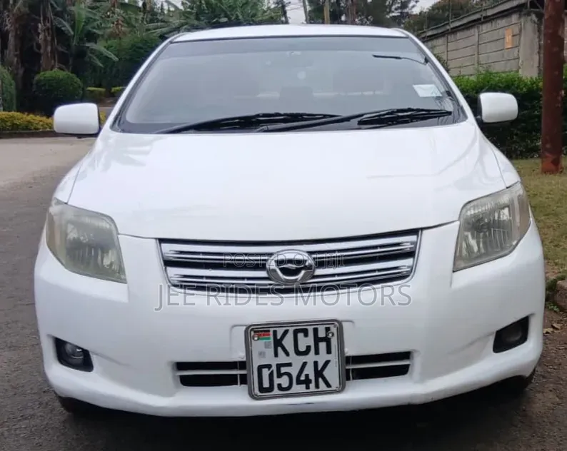 Toyota Axio 2009 Off white