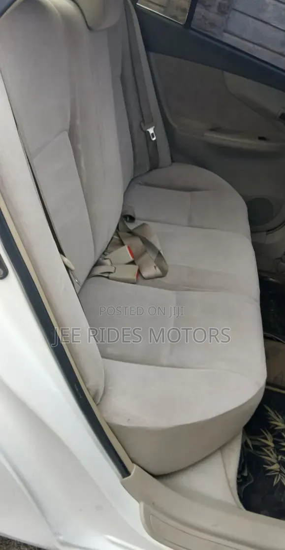 Toyota Axio 2009 Off white