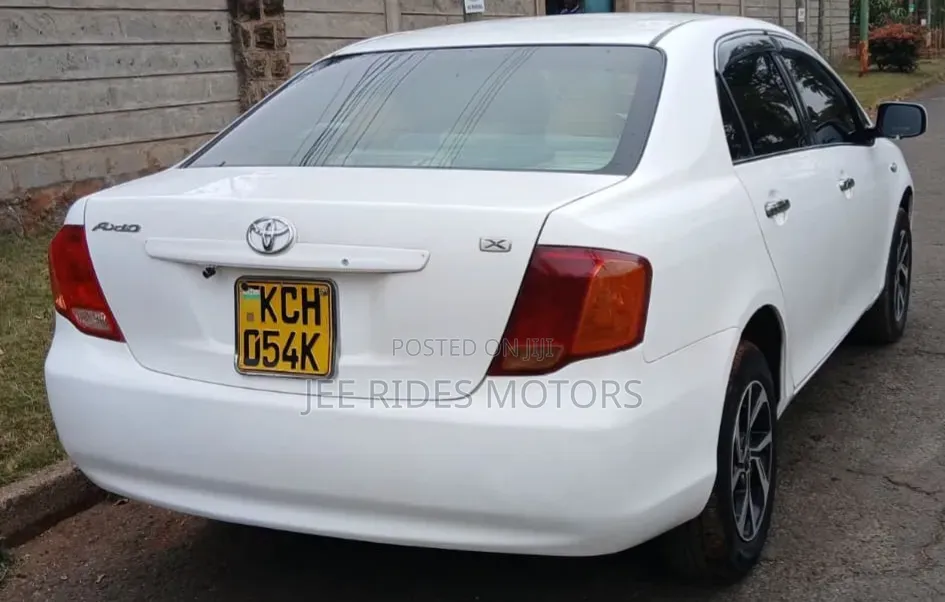 Toyota Axio 2009 Off white
