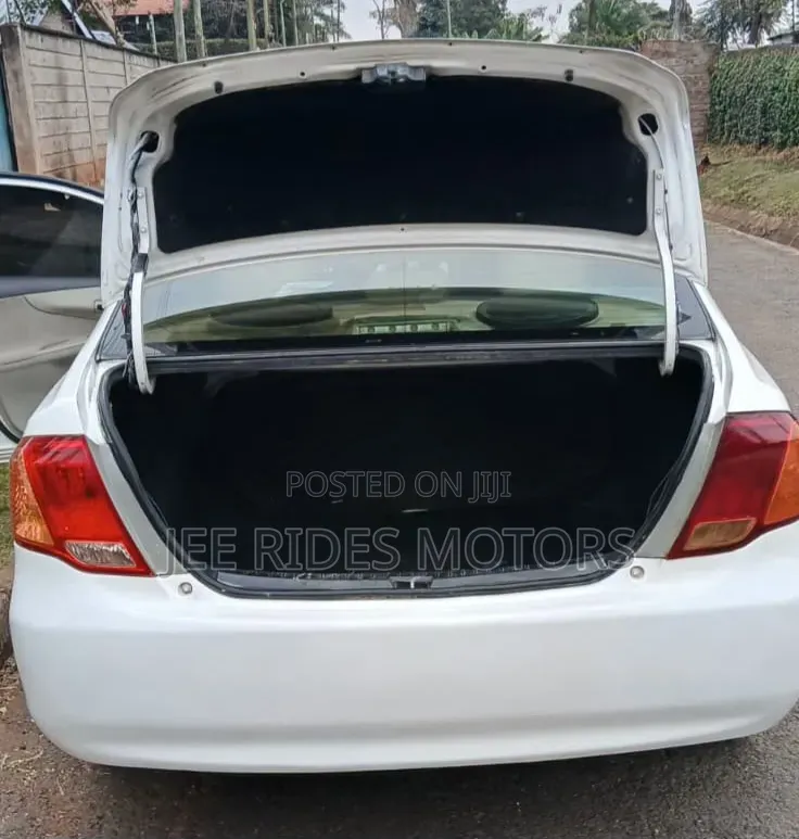 Toyota Axio 2009 Off white