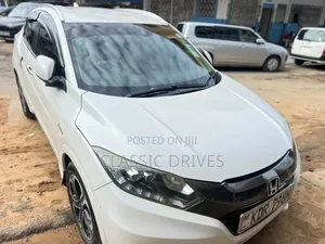Honda Vezel 2017 White