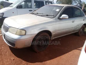 Nissan Sunny 2002 Silver