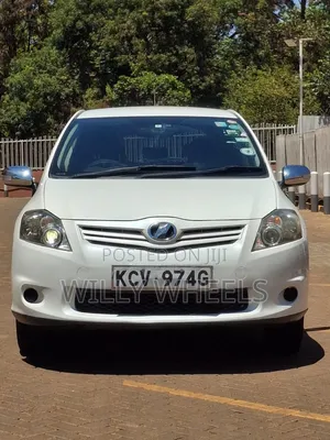 Toyota Auris 2012 White