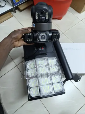 300W 4G Triple-Lens Floodlight CCTV for Wide Outdoor Security