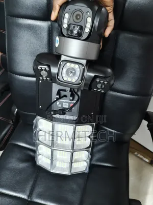 Powerful 300W 4G Triple-Lens CCTV for Night Surveillance