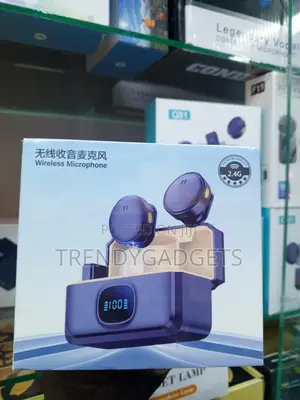 Q8 Dual Wireless Lapel Mic for Vlogging & Live Streaming
