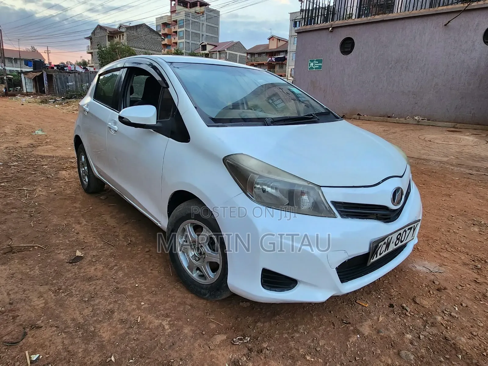 Toyota Vitz 2012 White