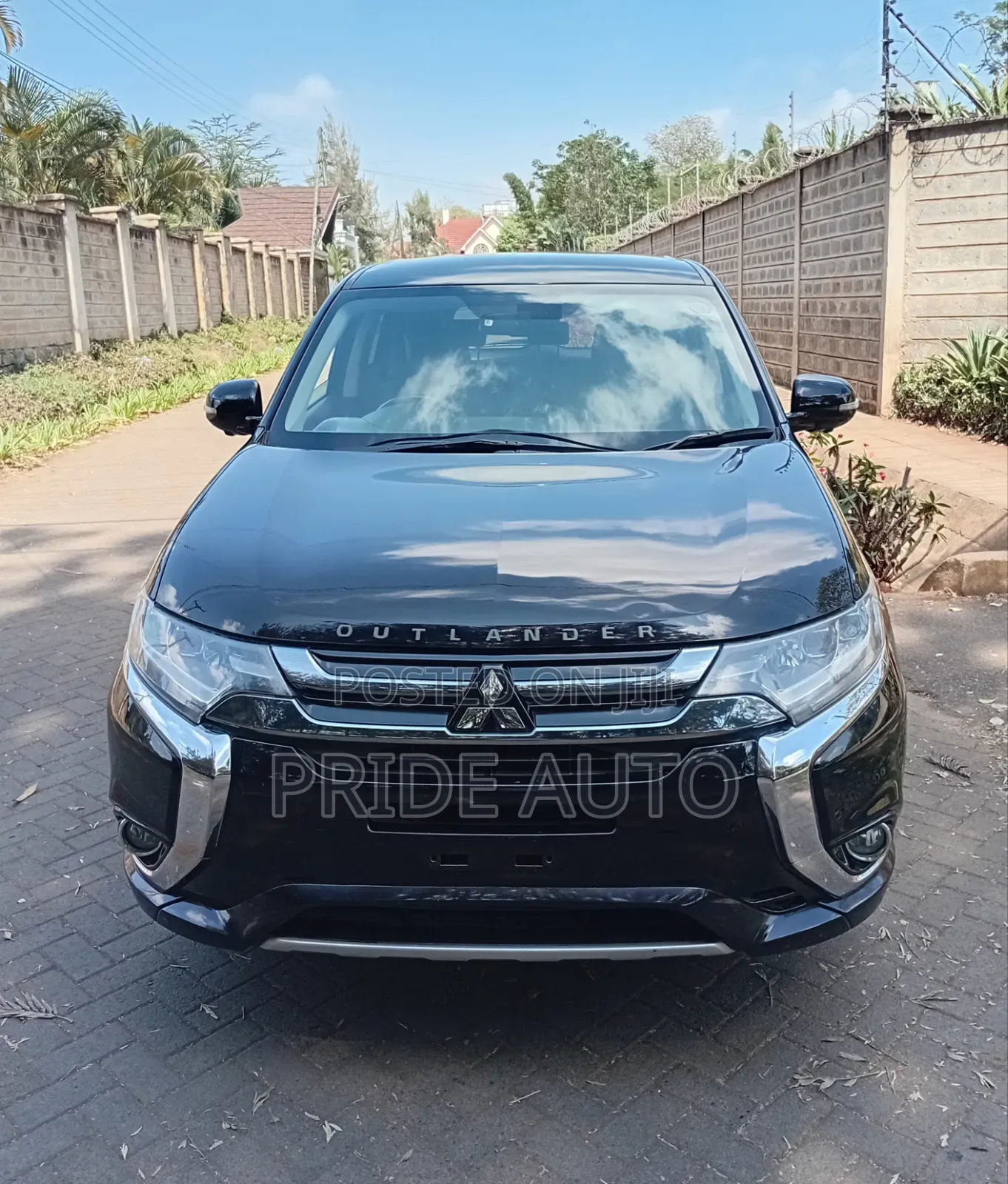 Mitsubishi Outlander 2016 Black