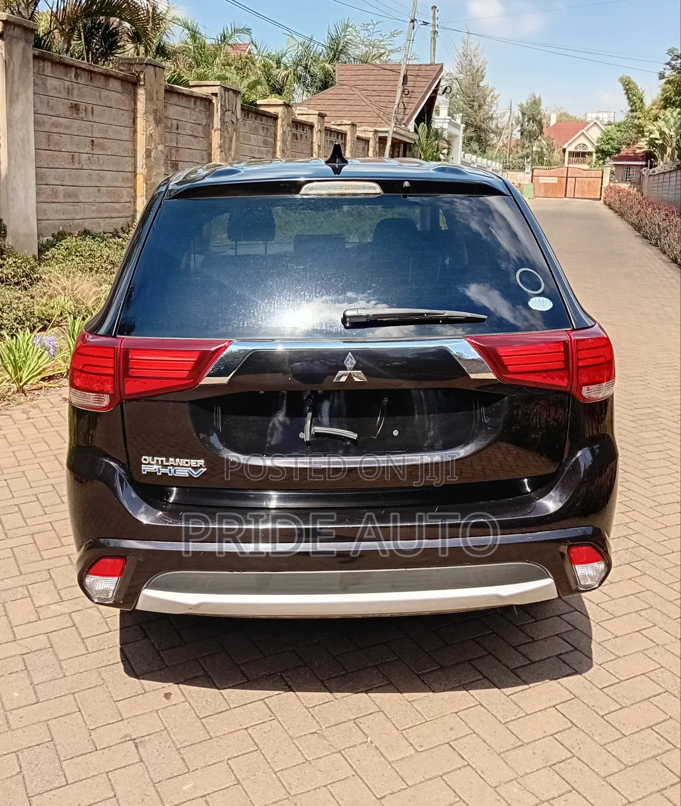 Mitsubishi Outlander 2016 Black