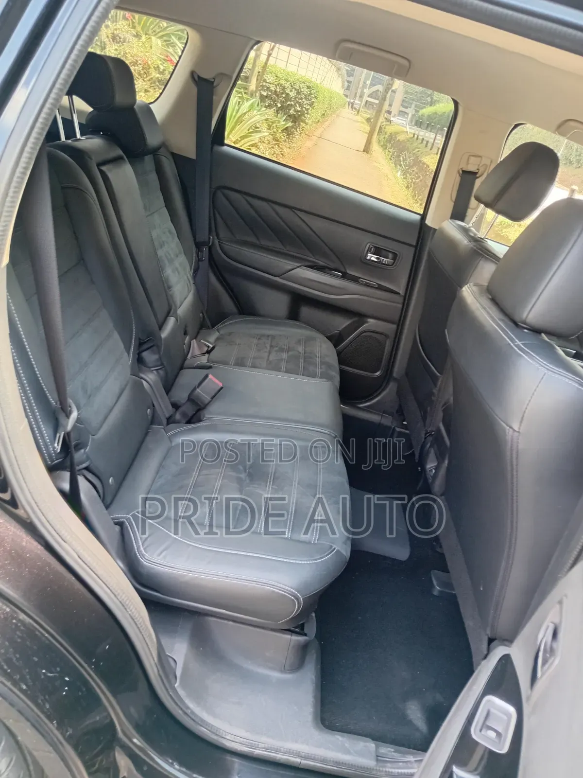 Mitsubishi Outlander 2016 Black