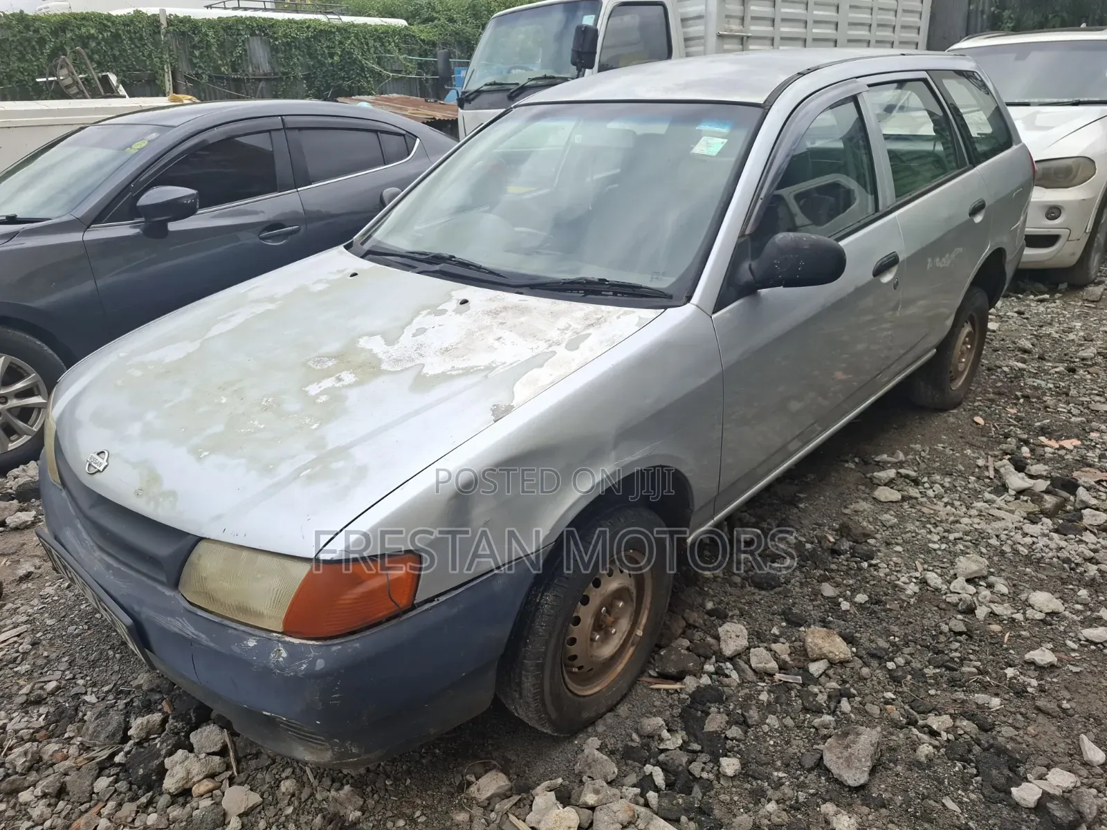 Nissan Wingroad 2002 Silver