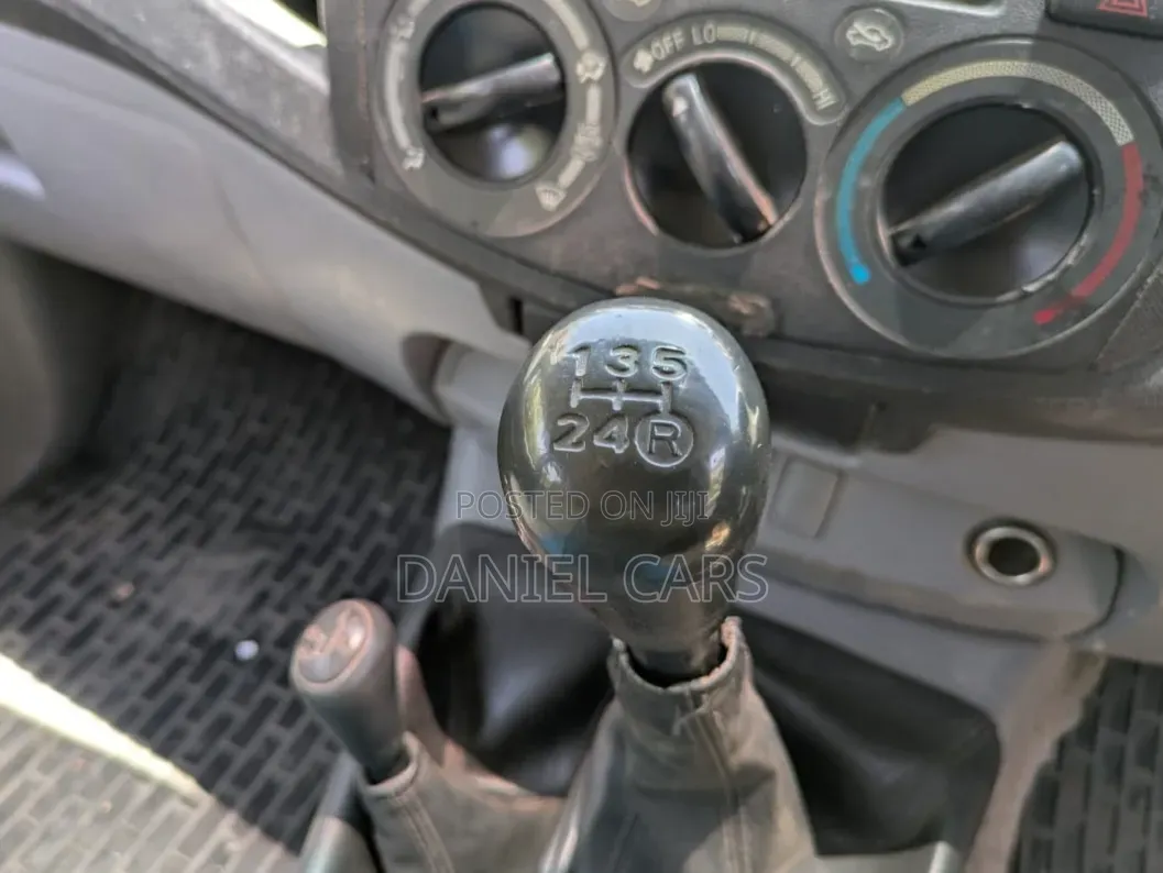 Toyota Hilux 2009 White