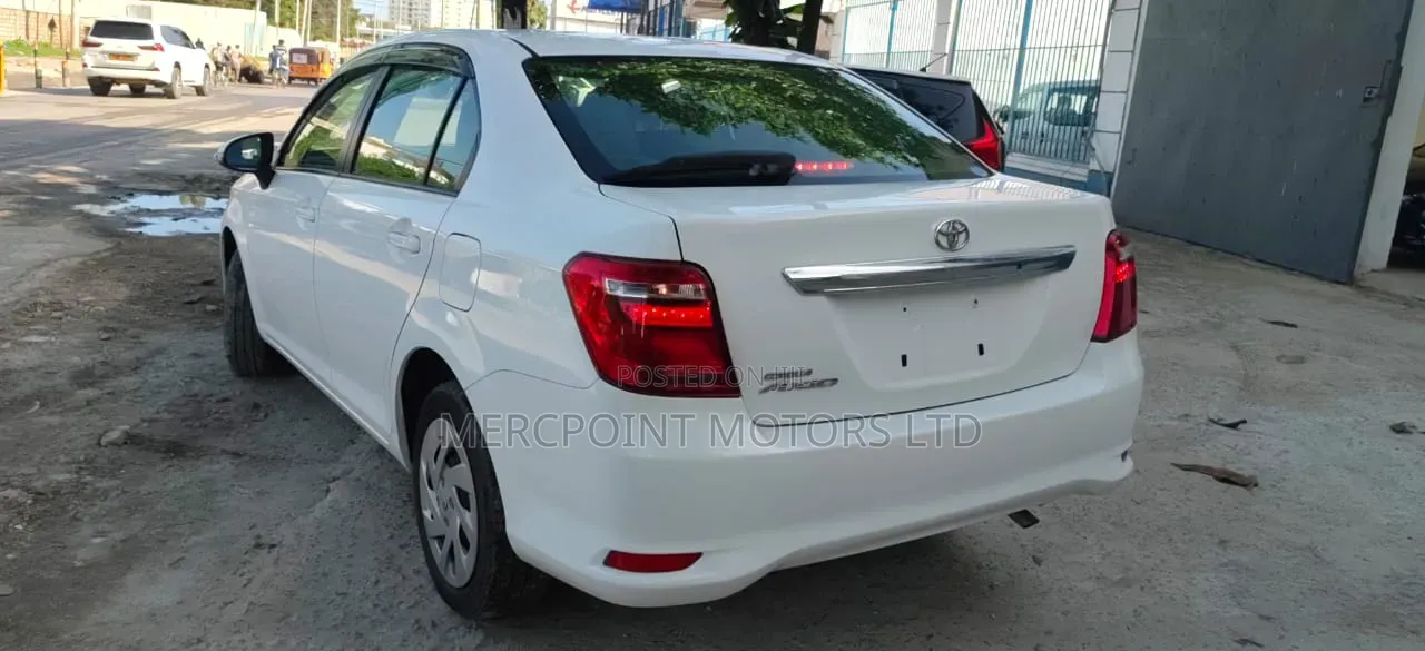 Toyota Axio 2018 White